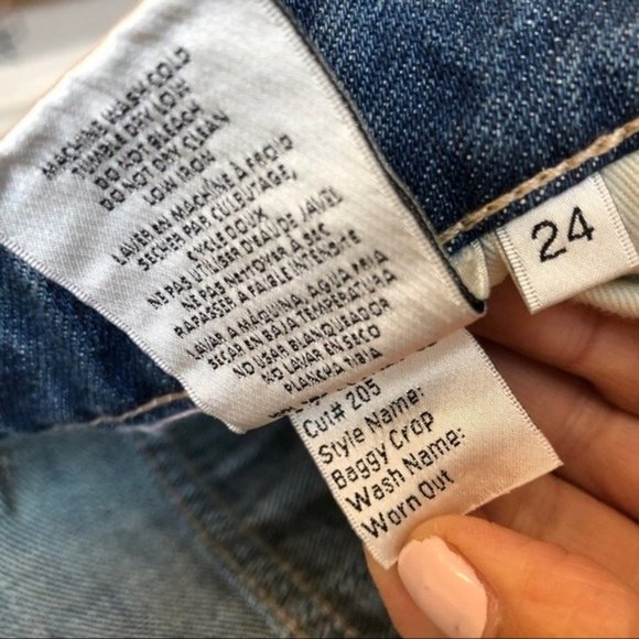 NWT Wildfox Distressed Cropped High Rise Slim Boyfriend Jeans Women's Size 24 - Picture 10 of 13